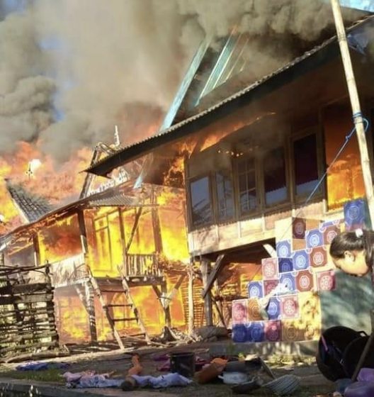  Kebakaran di Ambalawi, Sejumlah Rumah Hangus Terbakar